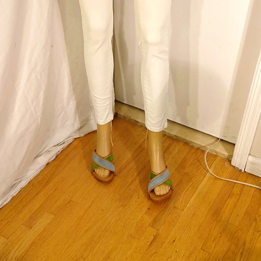 Stunning Coach Blue & Green Seude Wood Studded Mule/Sandal - Picture 14 of 16